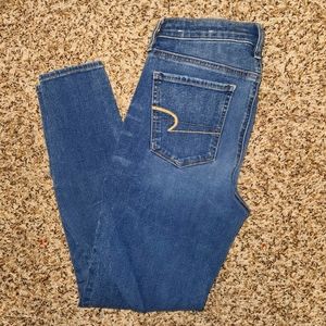 American Eagle 360 Next Level Stretch Super High Rise Jegging Size 4 Short